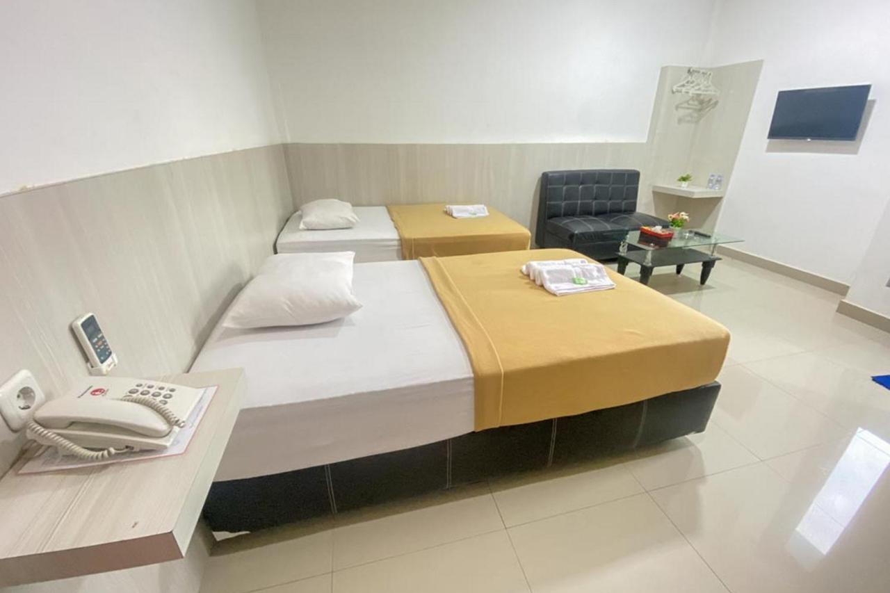 Hotel Giga Sidrap Rappang Exterior foto